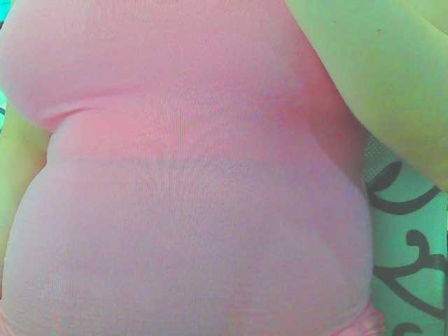 KeepmepregO live cam on BongaCams