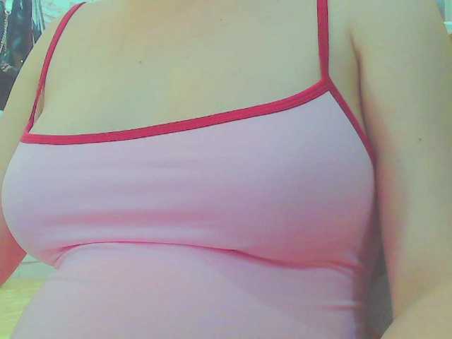 KeepmepregO live cam on BongaCams