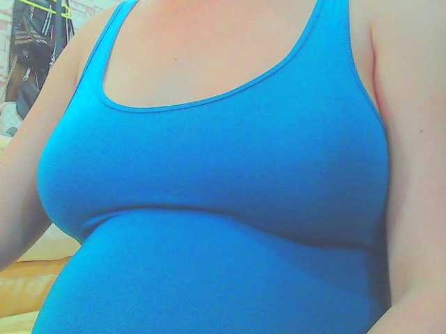KeepmepregO live cam on BongaCams