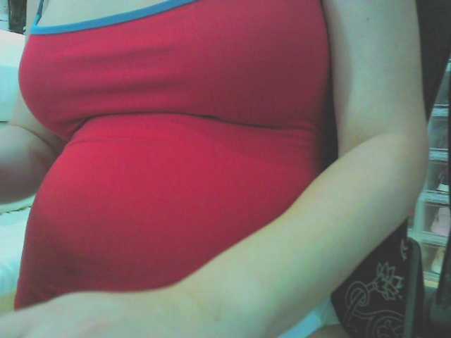 KeepmepregO live cam on BongaCams