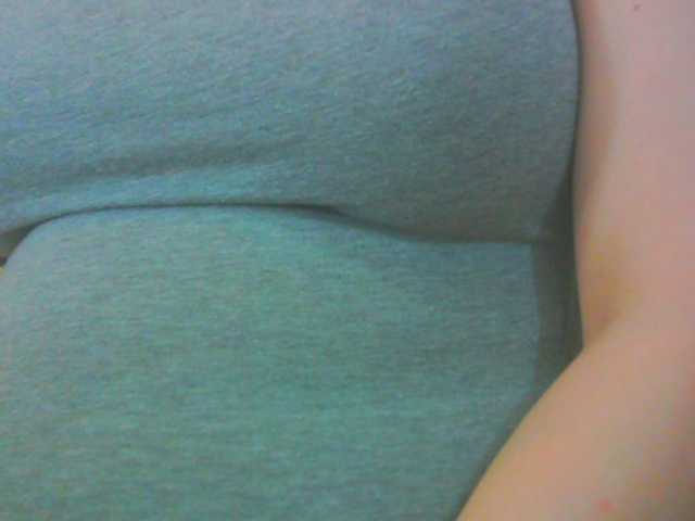 KeepmepregO live cam on BongaCams