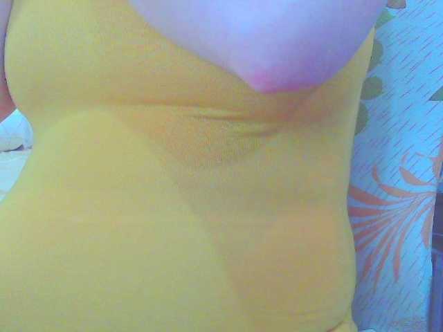 KeepmepregO live cam on BongaCams