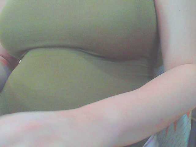 KeepmepregO live cam on BongaCams