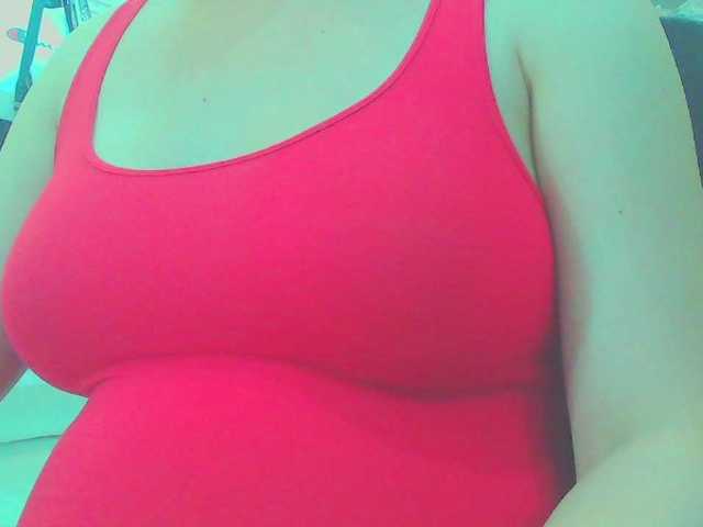 KeepmepregO live cam on BongaCams
