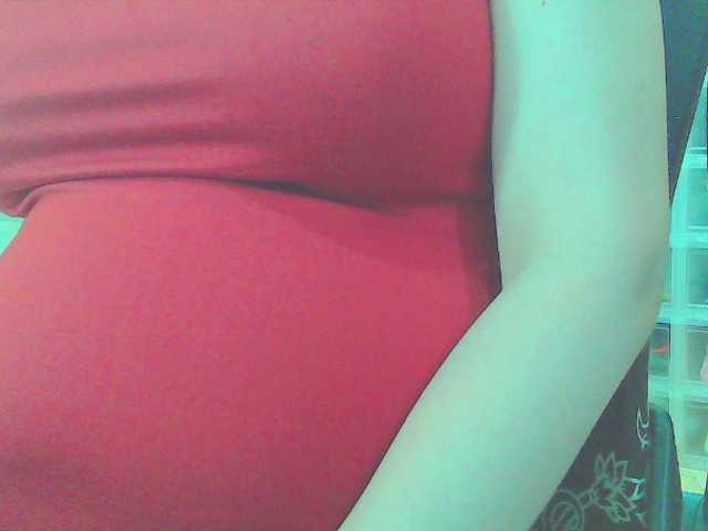 KeepmepregO live cam on BongaCams
