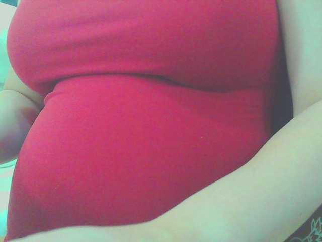 KeepmepregO live cam on BongaCams