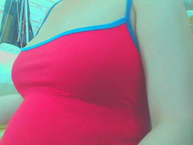KeepmepregO live cam on BongaCams