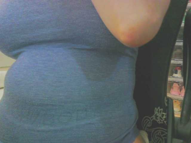 KeepmepregO live cam on BongaCams