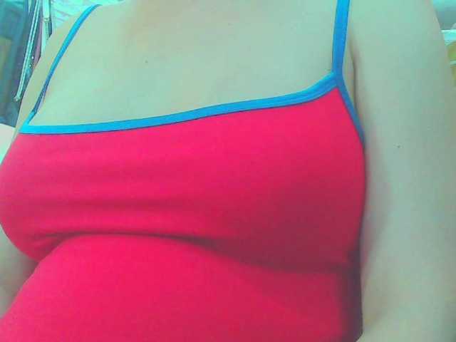 KeepmepregO live cam on BongaCams