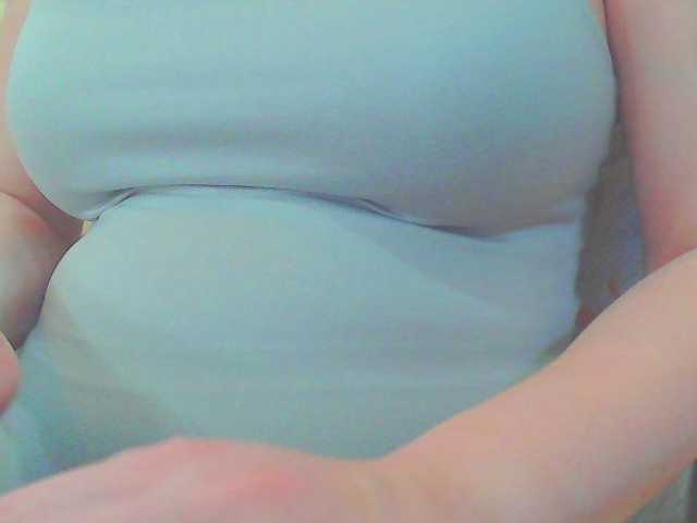KeepmepregO live cam on BongaCams