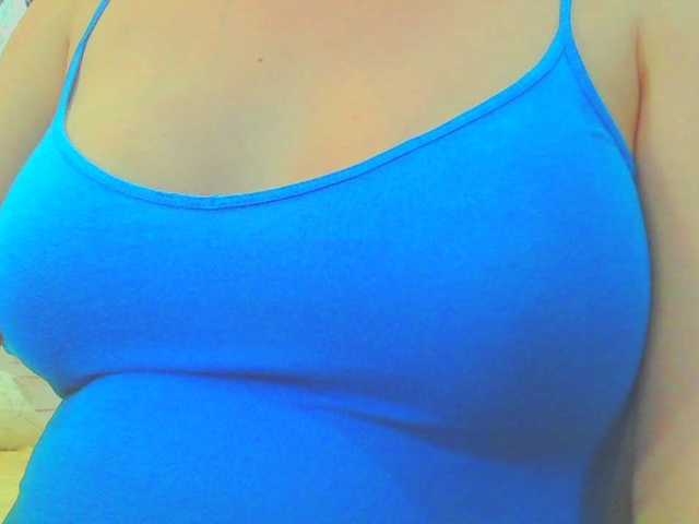 KeepmepregO live cam on BongaCams
