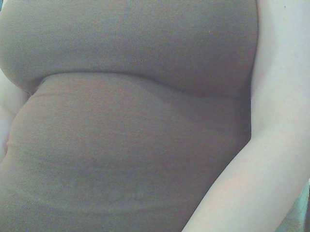 KeepmepregO live cam on BongaCams