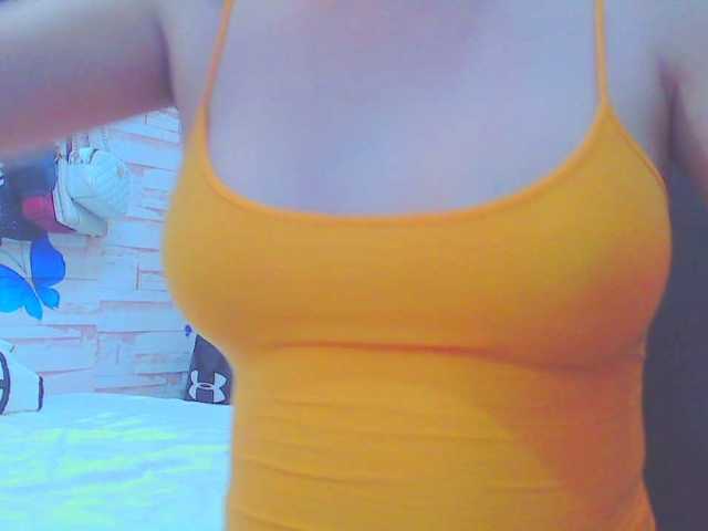 KeepmepregO live cam on BongaCams