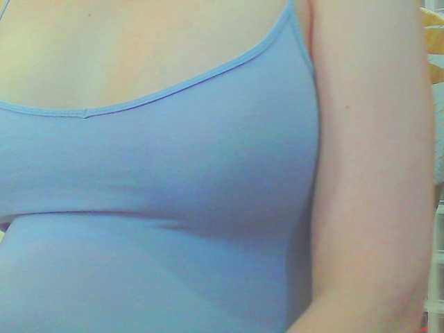 KeepmepregO live cam on BongaCams