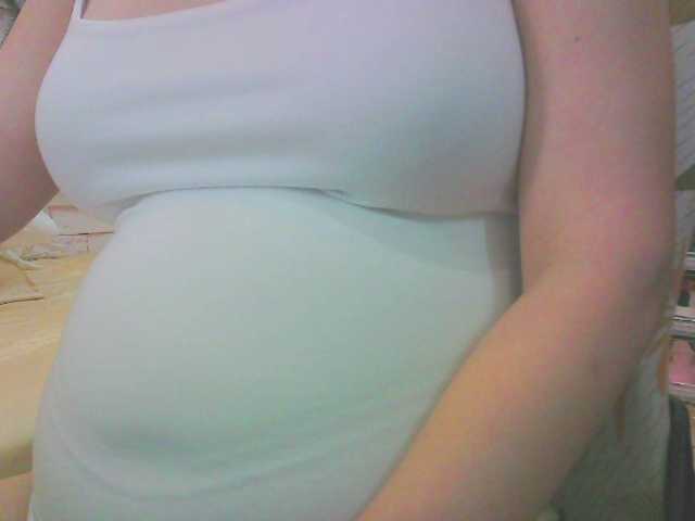 KeepmepregO live cam on BongaCams
