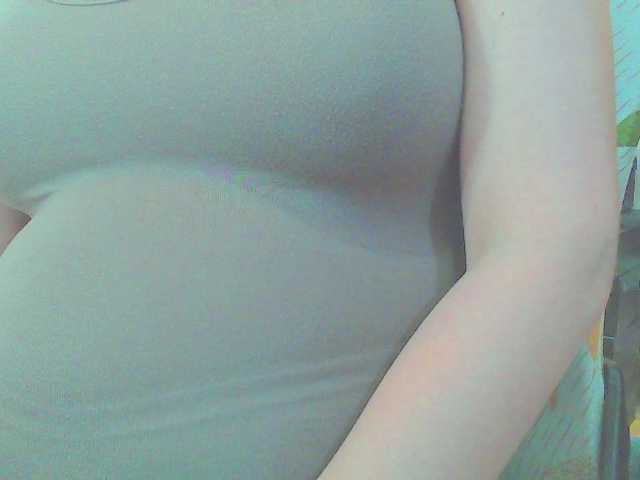 KeepmepregO live cam on BongaCams