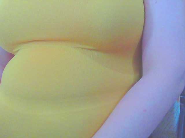 KeepmepregO live cam on BongaCams