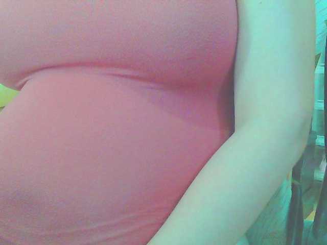 KeepmepregO live cam on BongaCams