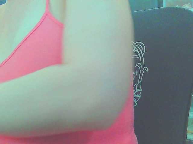 KeepmepregO live cam on BongaCams