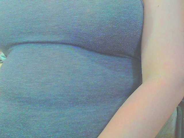 KeepmepregO live cam on BongaCams