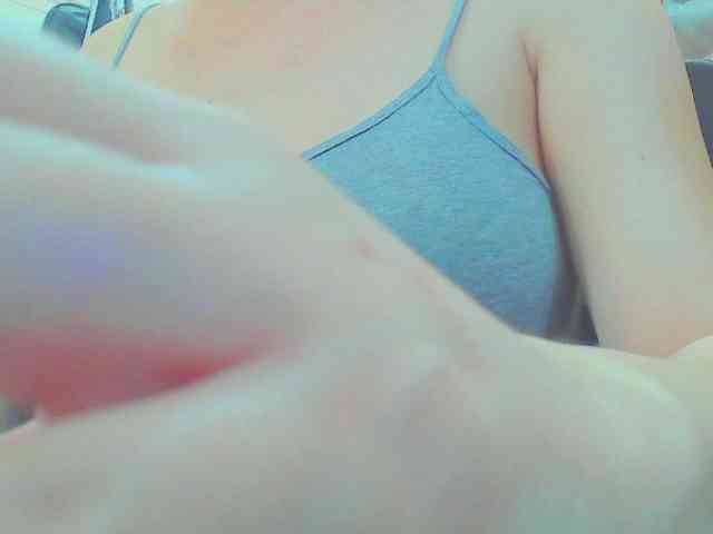 keepmepregO webcam