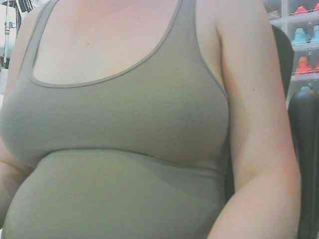 keepmepregO webcam