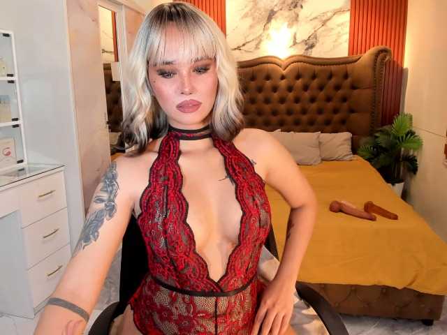Lovemekara, 23 y/o - Live Cam on BongaCams