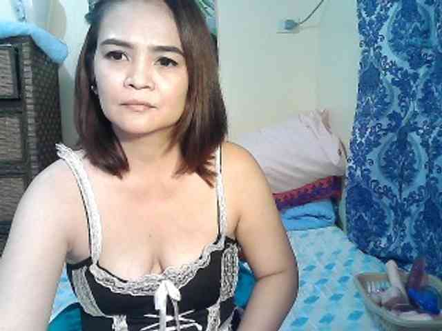lilymaepinay webcam