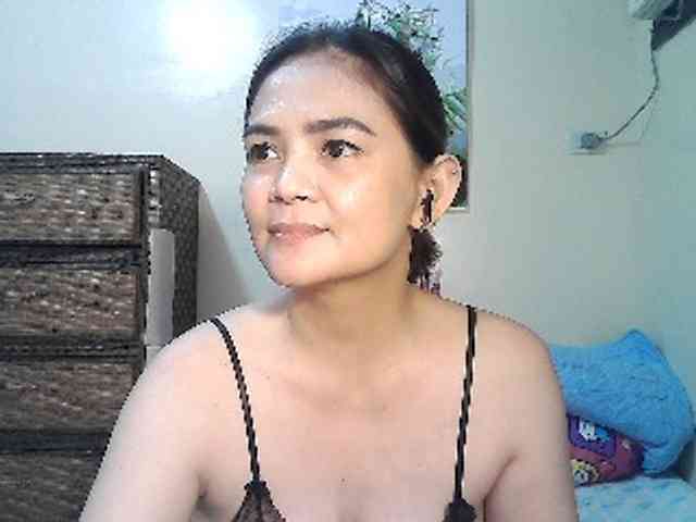 lilymaepinay webcam