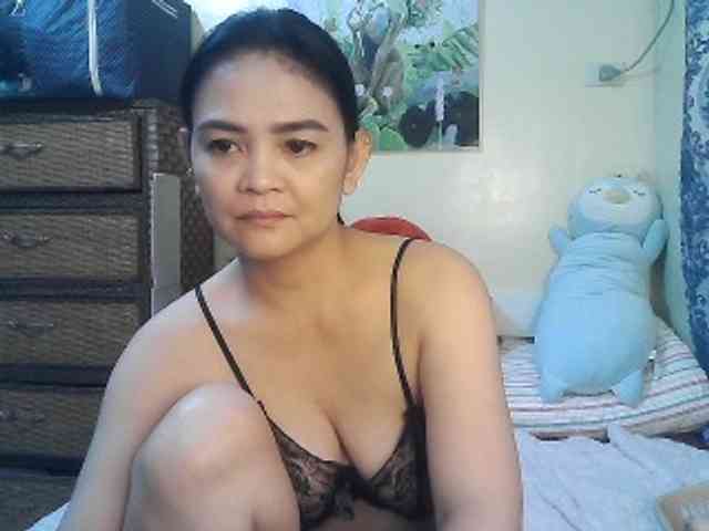 lilymaepinay webcam
