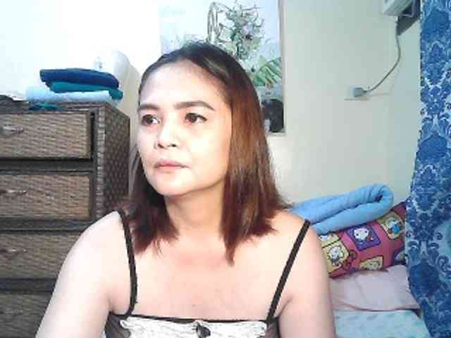 lilymaepinay webcam