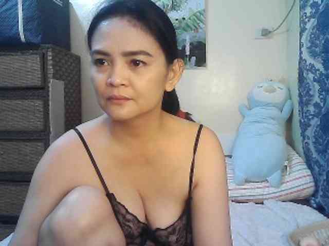 lilymaepinay webcam
