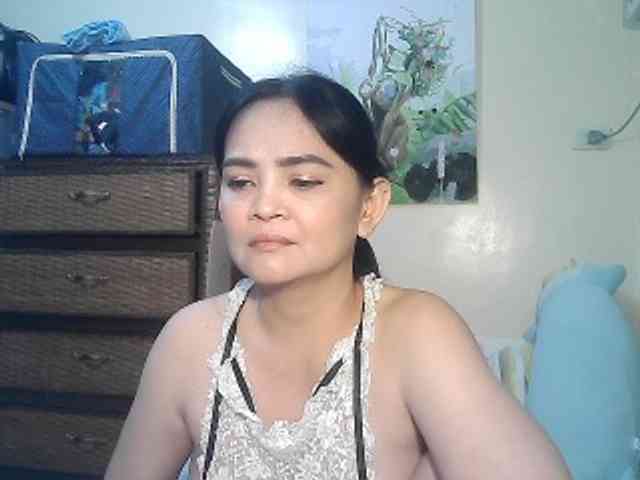 lilymaepinay webcam