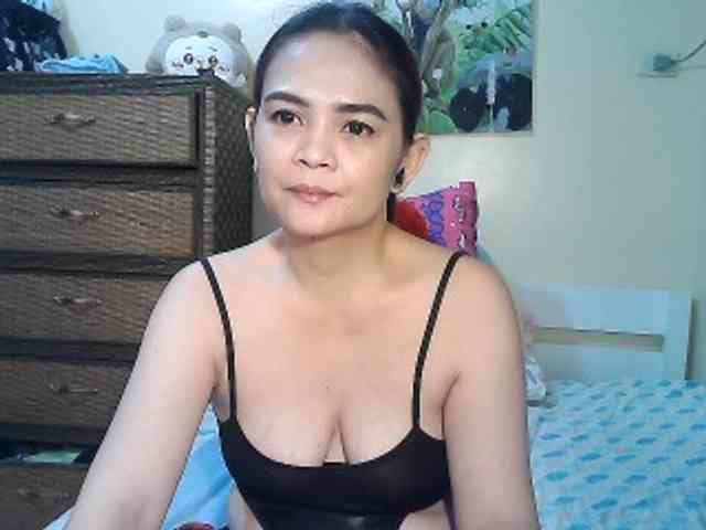 lilymaepinay webcam