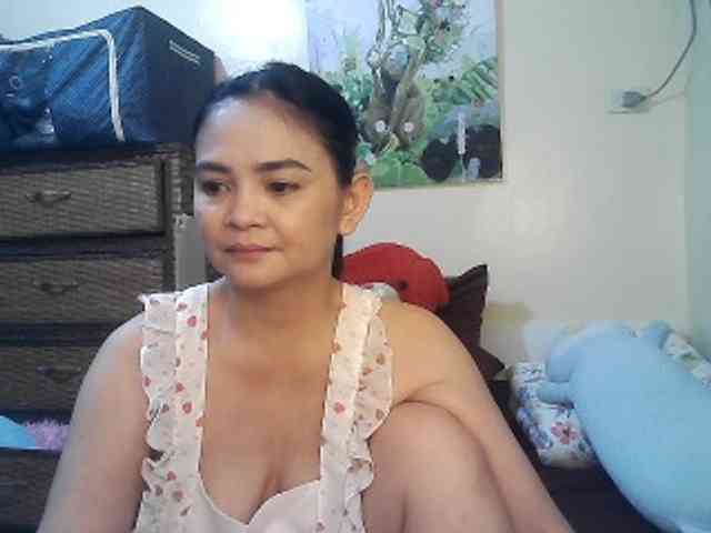 lilymaepinay webcam
