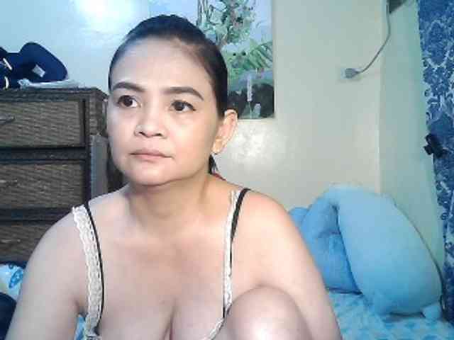 lilymaepinay webcam