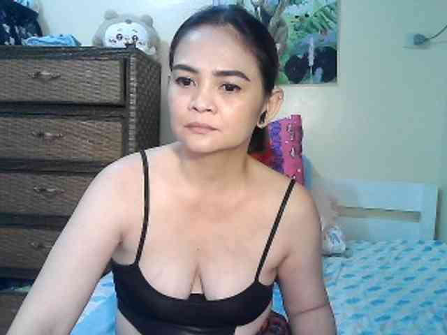lilymaepinay webcam