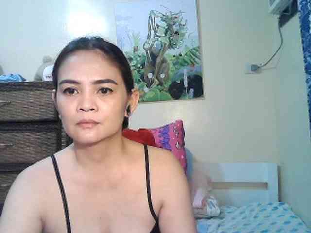 lilymaepinay webcam