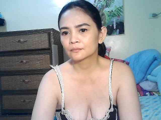 lilymaepinay webcam