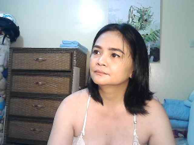 lilymaepinay webcam