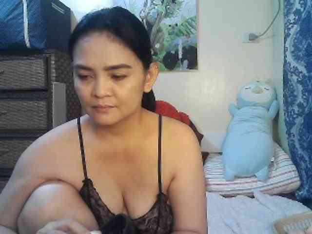 lilymaepinay webcam