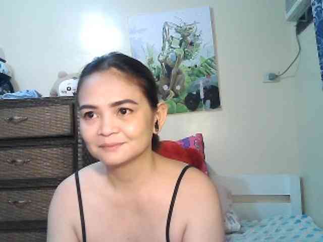 lilymaepinay webcam