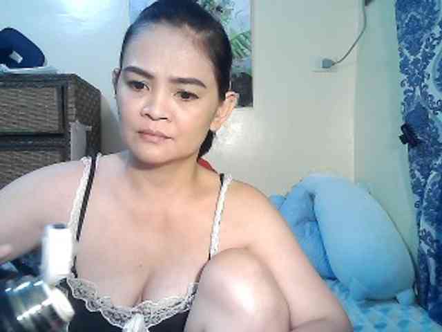 lilymaepinay webcam