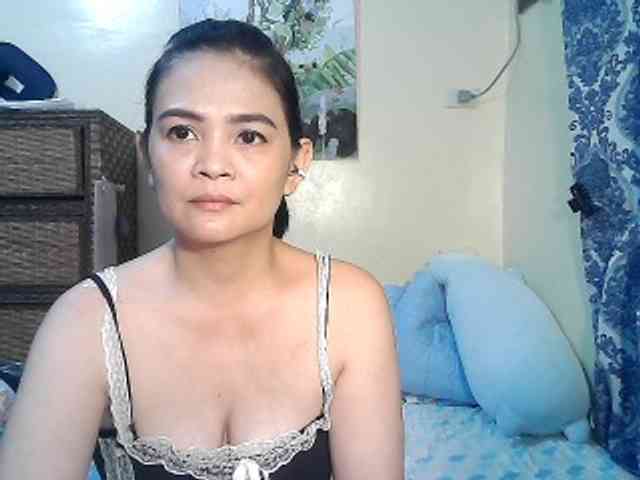 lilymaepinay webcam
