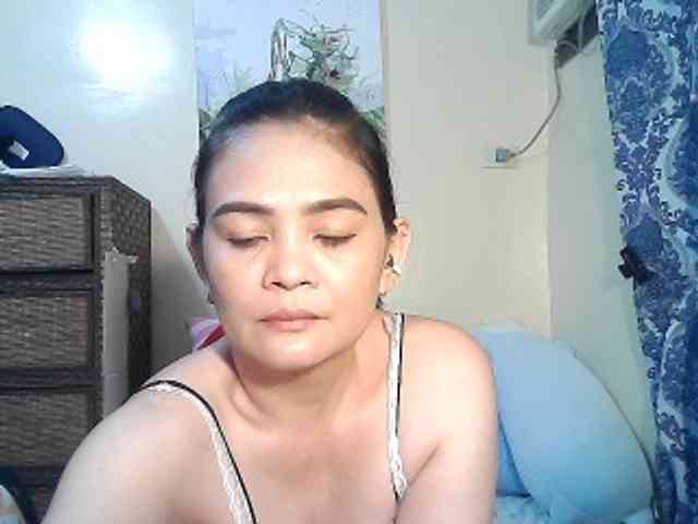 lilymaepinay webcam