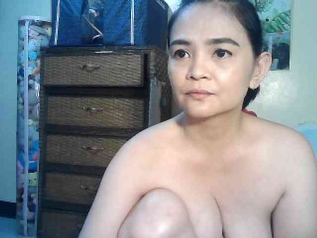 lilymaepinay webcam