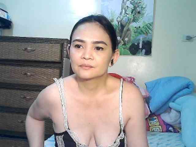 lilymaepinay webcam