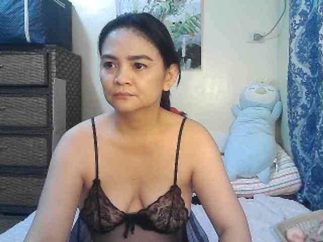 lilymaepinay webcam