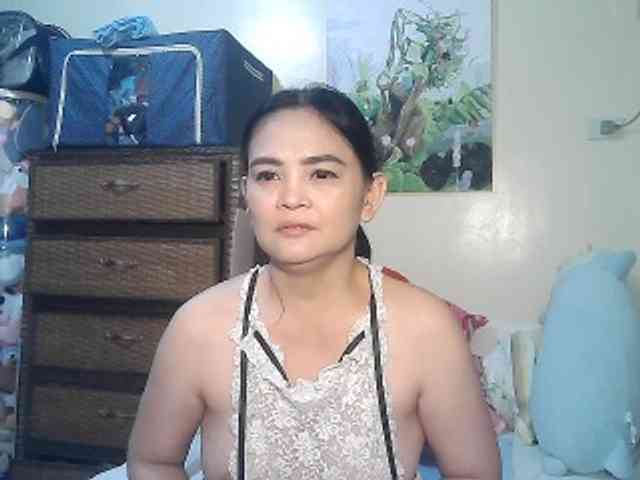 lilymaepinay webcam