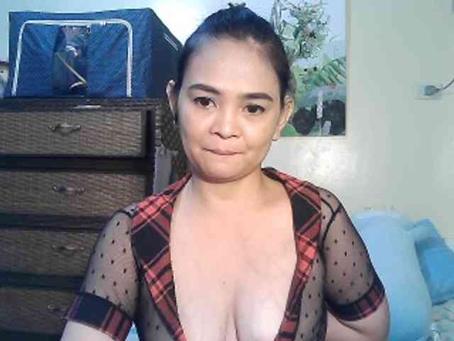 lilymaepinay webcam